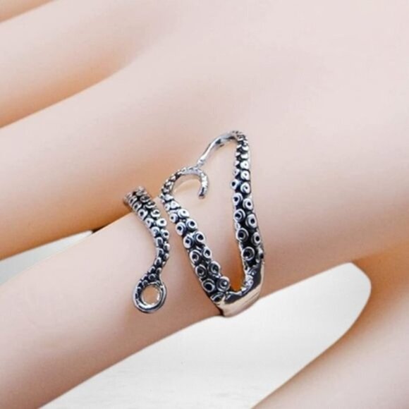 Silver Octopus Kraken Tentacle Adjustable Ring - Picture 3 of 3